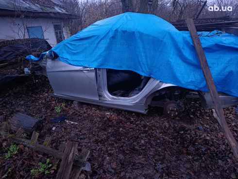 Hyundai Sonata 2010 серебристый - фото 3