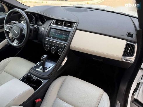 Jaguar E-Pace 2019 - фото 25