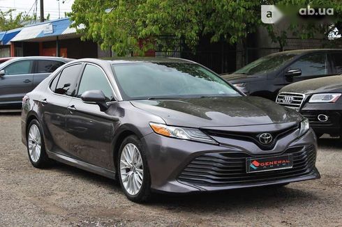 Toyota Camry 2018 - фото 5