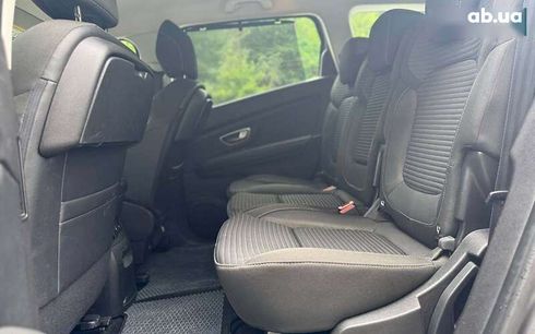 Renault Scenic 2017 - фото 15