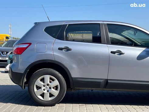 Nissan Qashqai 2011 серый - фото 10