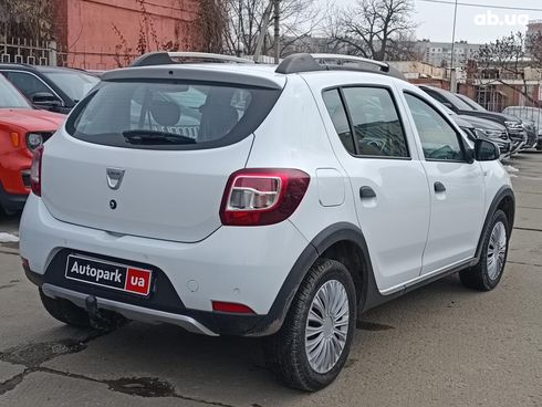 Dacia Sandero Stepway 2014 белый - фото 10