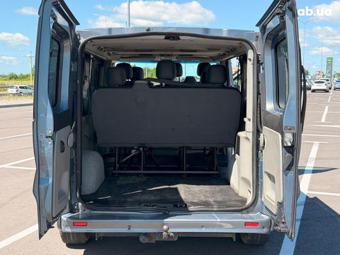 Renault Trafic 2014 серый - фото 24