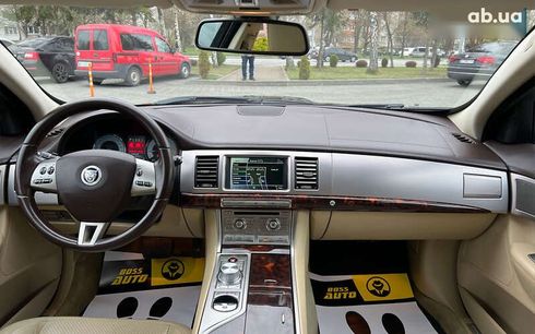 Jaguar XF 2010 - фото 12