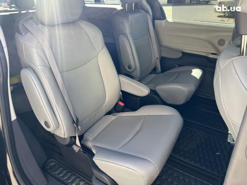 Toyota Sienna 2021 черный - фото 30