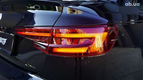 Audi A4 2018 - фото 23
