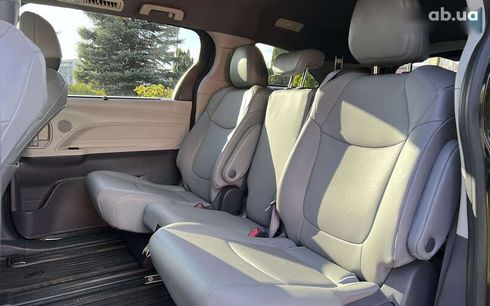 Toyota Sienna 2022 - фото 10