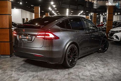 Tesla Model X 2019 - фото 12