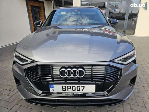 Audi E-Tron 2021 - фото 8