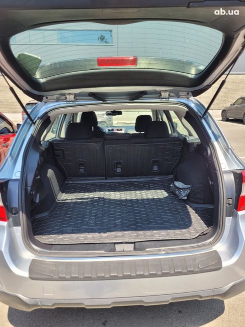 Subaru Outback 2015 серебристый - фото 12