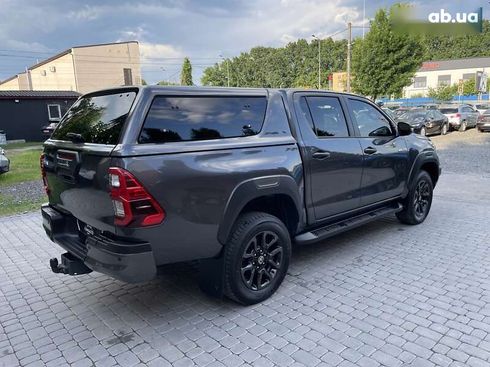 Toyota Hilux 2022 - фото 15