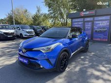 Продажа б/у Toyota C-HR 2017 года - купить на Автобазаре