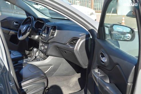 Jeep Cherokee 2019 - фото 16
