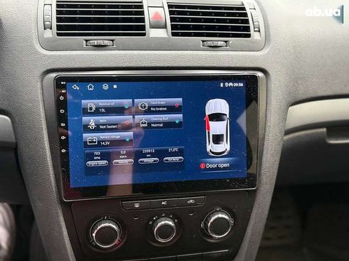 Skoda Octavia 2011 - фото 23