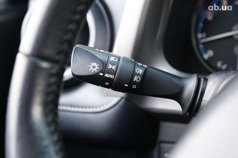 Toyota RAV4 2017 - фото 21