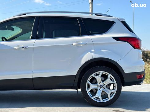 Ford Escape 2018 белый - фото 8