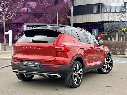 Volvo XC40 2022 - фото 11