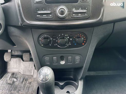 Renault Logan 2021 - фото 10