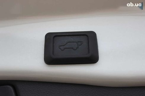 Toyota RAV4 2019 - фото 23