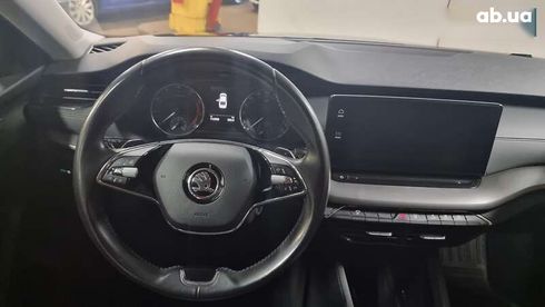 Skoda Octavia 2021 - фото 9