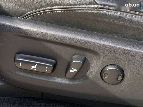 Toyota Land Cruiser Prado 2020 - фото 27