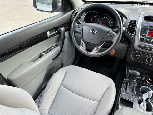 Kia Sorento 2014 серый - фото 28