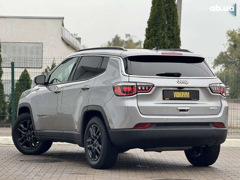 Jeep Compass 2020 - фото 12