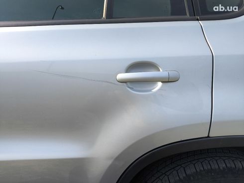 Volkswagen Tiguan 2010 серебристый - фото 8