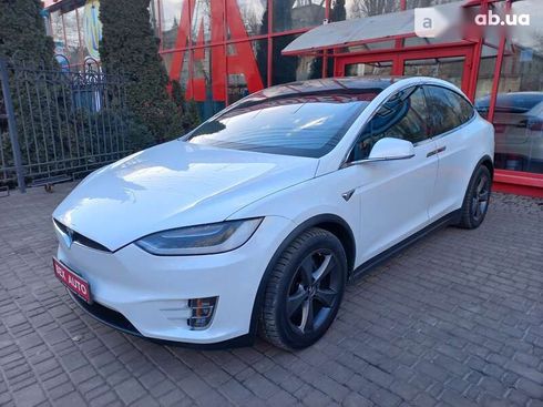 Tesla Model X 2018 - фото 8