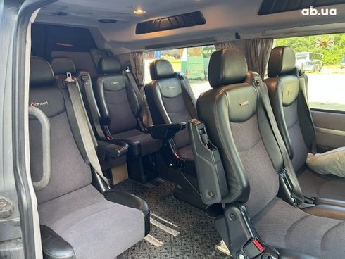 Volkswagen Multivan 2012 - фото 15