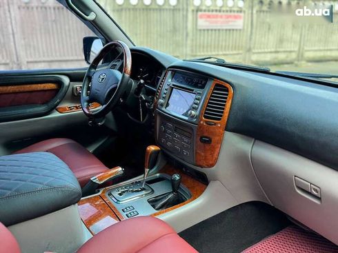 Toyota Land Cruiser 2003 - фото 30