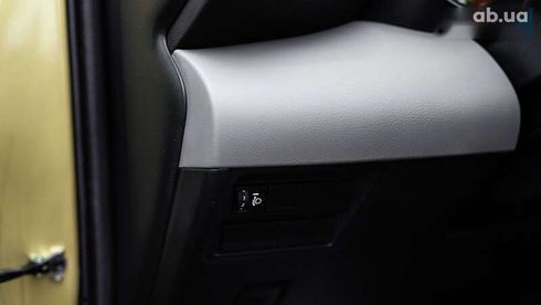 Toyota Yaris Cross 2022 - фото 15