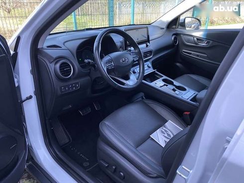 Hyundai Kona Electric 2020 - фото 30