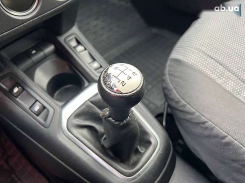 Peugeot 301 2016 - фото 24