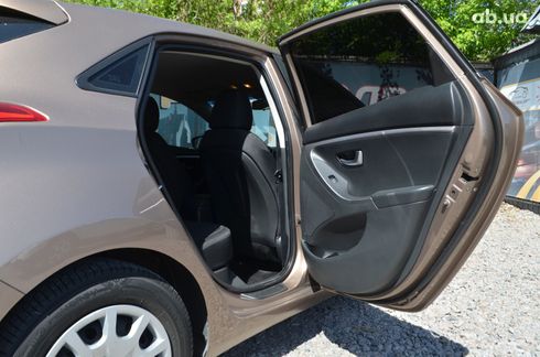 Hyundai i30 2012 коричневый - фото 18