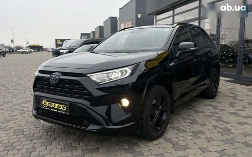 Toyota RAV4 2021 - фото 3