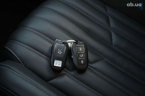 Peugeot e-2008 2021 - фото 11