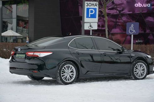 Toyota Camry 2019 - фото 14
