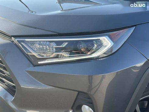 Toyota RAV4 2019 - фото 8