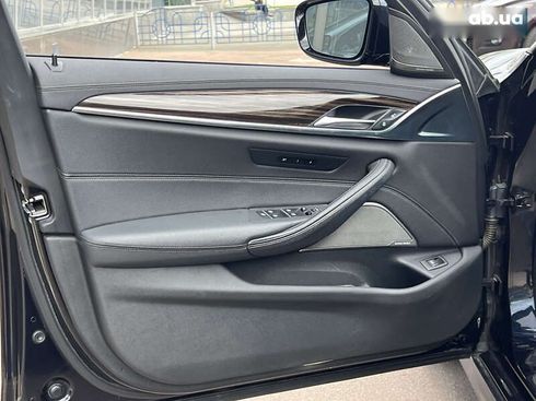 BMW 5 серия 2021 - фото 17
