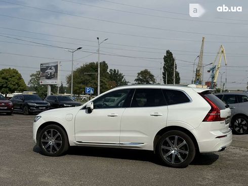 Volvo XC60 2020 - фото 8