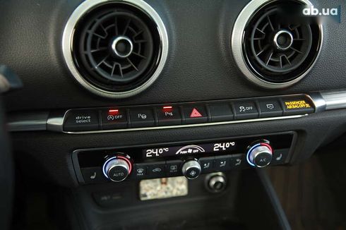 Audi A3 2020 - фото 17