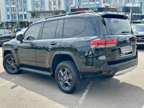 Toyota Land Cruiser 2022 - фото 12