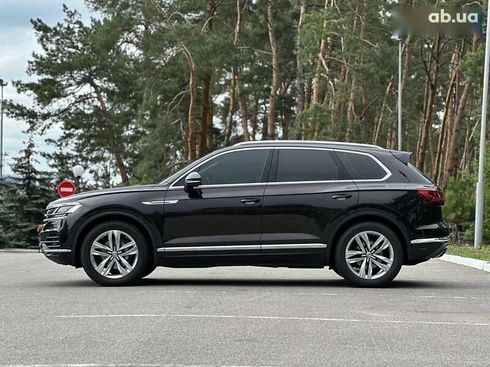 Volkswagen Touareg 2018 - фото 8
