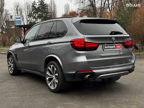 BMW X5 2015 серый - фото 9