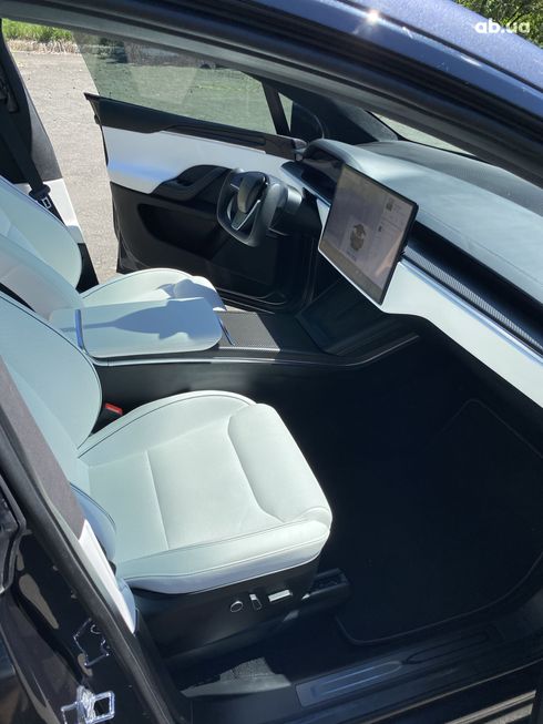 Tesla Model X 2024 серый - фото 8