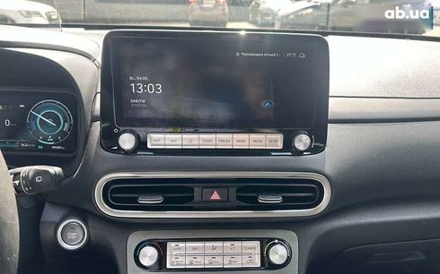 Hyundai Kona Electric 2022 - фото 17