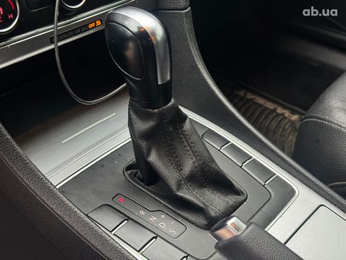 Volkswagen Passat 2013 серый - фото 20