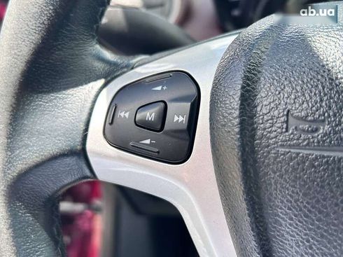 Ford Fiesta 2011 - фото 18