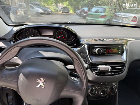 Peugeot 208 2016 - фото 15
